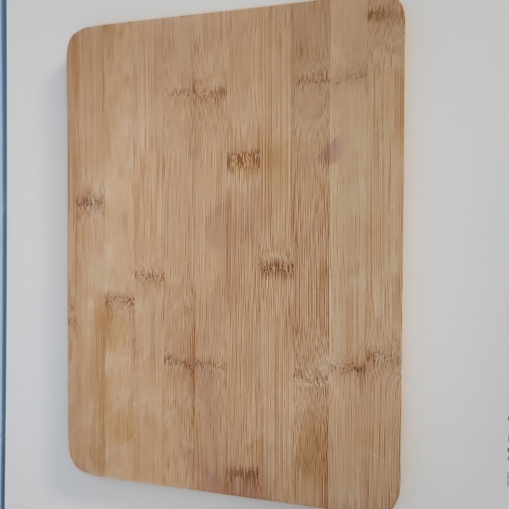 Target wooden cutting board